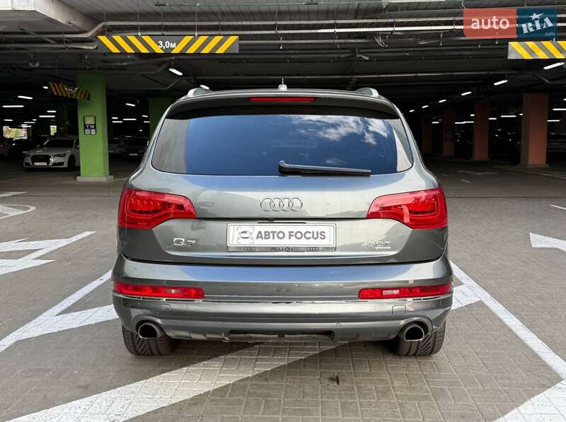 Позашляховик / Кросовер Audi Q7 2014 в Києві