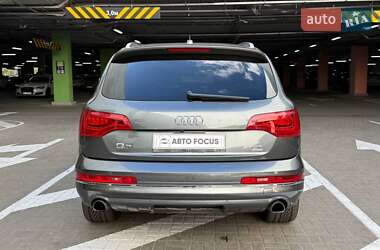Внедорожник / Кроссовер Audi Q7 2014 в 