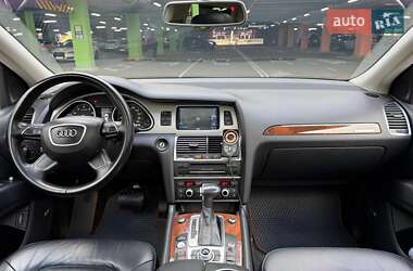 Внедорожник / Кроссовер Audi Q7 2014 в 