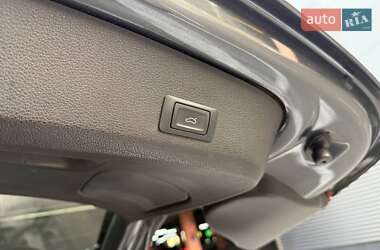 Внедорожник / Кроссовер Audi Q7 2014 в 