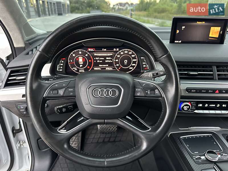 Позашляховик / Кросовер Audi Q7 2016 в Ковелі