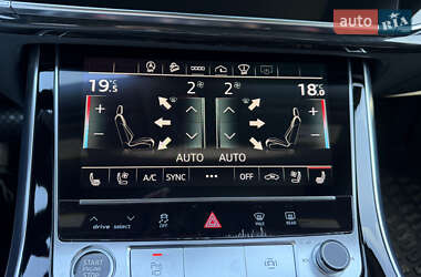 Позашляховик / Кросовер Audi Q7 2020 в 