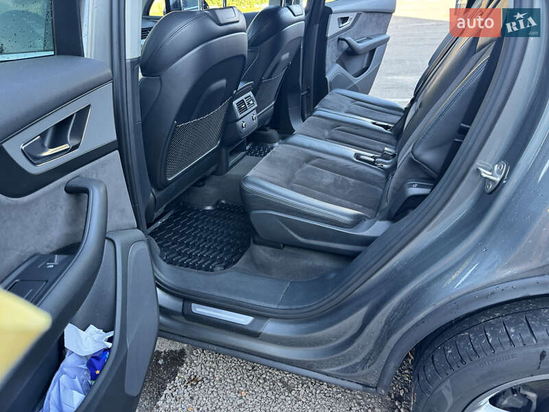 Позашляховик / Кросовер Audi Q7 2016 в Борисполі фото 17 Позашляховик / Кросовер Audi Q7 2016 в Борисполі