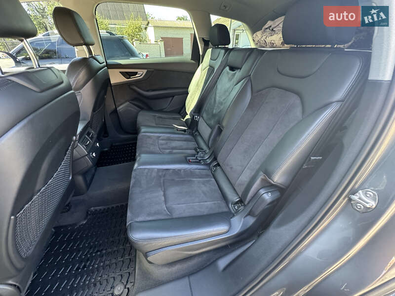 Позашляховик / Кросовер Audi Q7 2016 в Борисполі фото 32 Позашляховик / Кросовер Audi Q7 2016 в Борисполі
