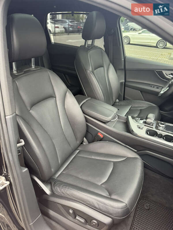 Внедорожник / Кроссовер Audi Q7 2018 в Киеве