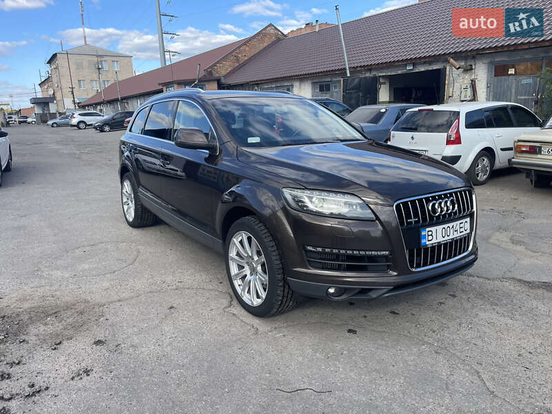 Позашляховик / Кросовер Audi Q7 2012 в Полтаві
