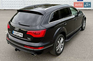 Внедорожник / Кроссовер Audi Q7 2015 в 