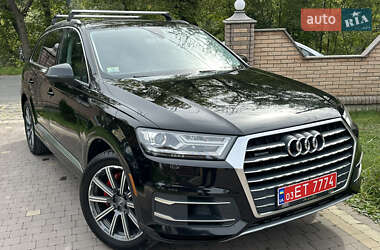 Внедорожник / Кроссовер Audi Q7 2017 в 