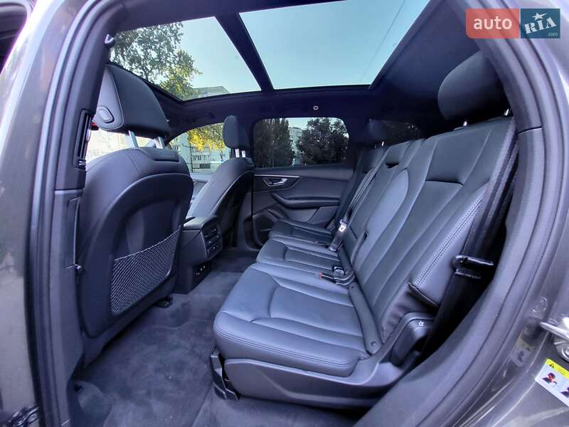 Внедорожник / Кроссовер Audi Q7 2021 в Запорожье