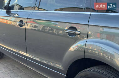Внедорожник / Кроссовер Audi Q7 2014 в 