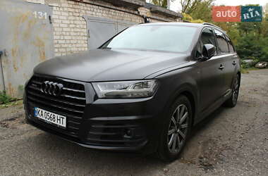 Позашляховик / Кросовер Audi Q7 2017 в Києві