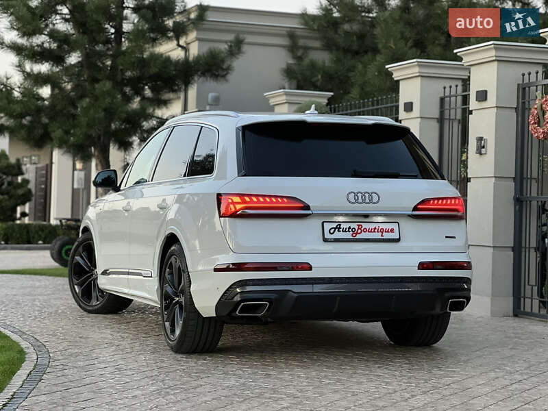 Внедорожник / Кроссовер Audi Q7 2025 в Одессе