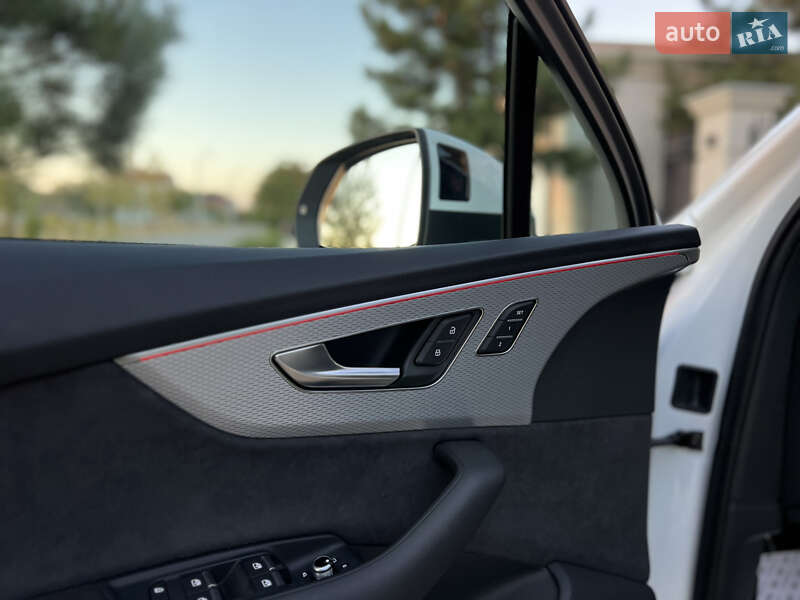 Внедорожник / Кроссовер Audi Q7 2025 в Одессе