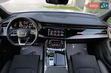 Позашляховик / Кросовер Audi Q7 2025 в 