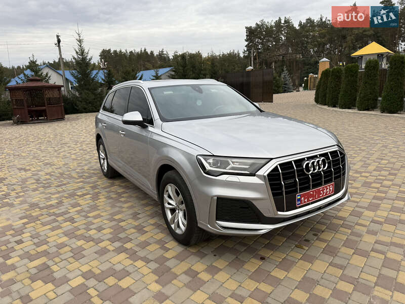 Позашляховик / Кросовер Audi Q7 2017 в Полтаві