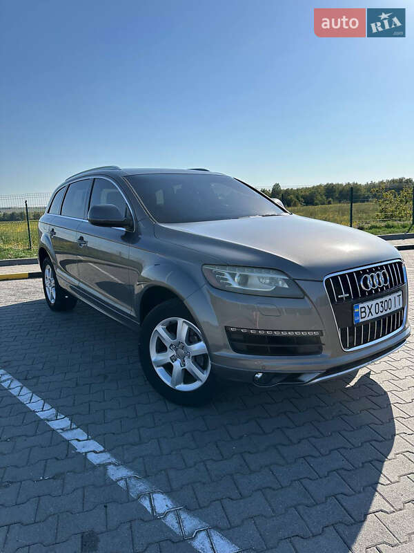 Позашляховик / Кросовер Audi Q7 2011 в Летичіві