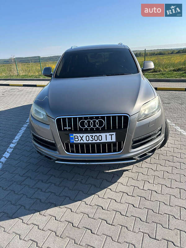 Позашляховик / Кросовер Audi Q7 2011 в Летичіві