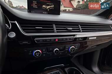 Внедорожник / Кроссовер Audi Q7 2018 в 