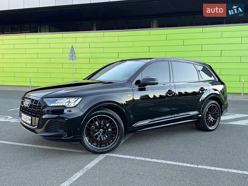 Внедорожник / Кроссовер Audi Q7 2020 в Киеве