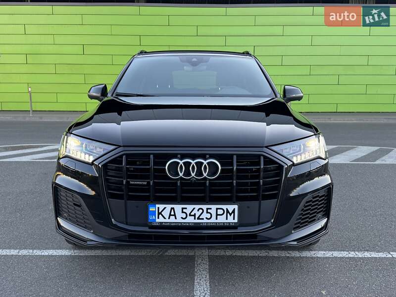 Внедорожник / Кроссовер Audi Q7 2020 в Киеве