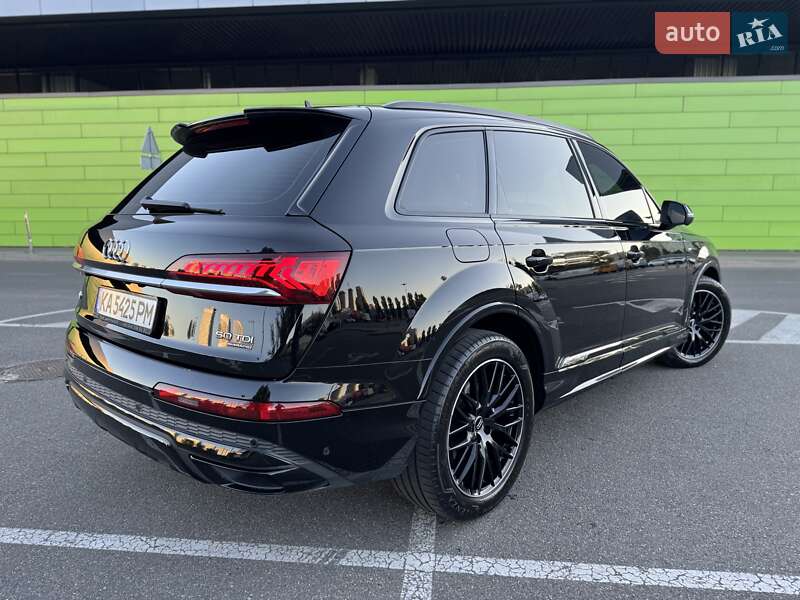 Внедорожник / Кроссовер Audi Q7 2020 в Киеве