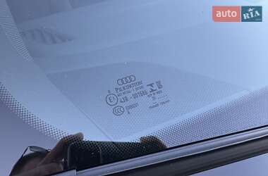 Позашляховик / Кросовер Audi Q7 2020 в 