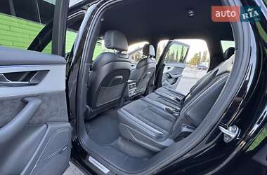 Позашляховик / Кросовер Audi Q7 2020 в 
