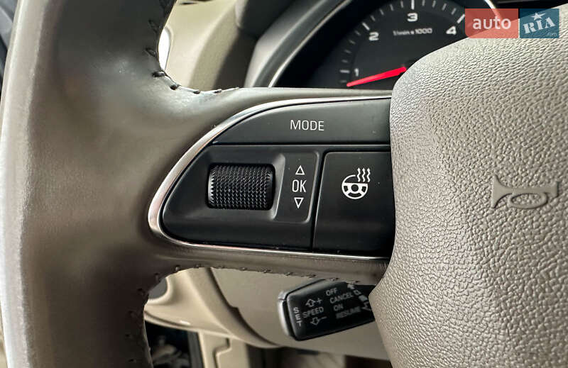 Позашляховик / Кросовер Audi Q7 2012 в Львові