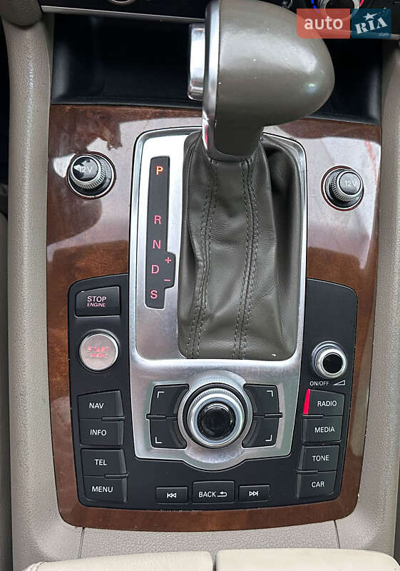 Позашляховик / Кросовер Audi Q7 2012 в Львові