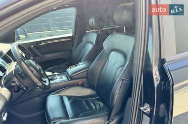 Позашляховик / Кросовер Audi Q7 2015 в 