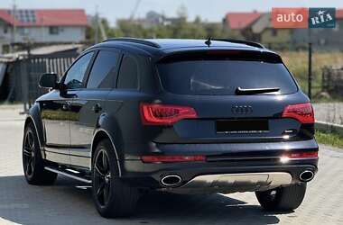 Позашляховик / Кросовер Audi Q7 2015 в 