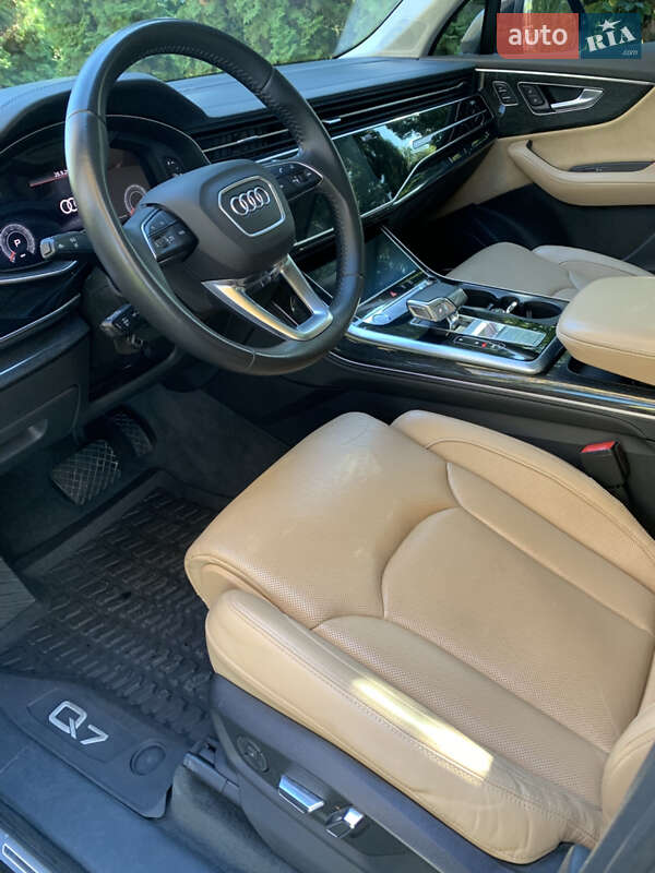 Внедорожник / Кроссовер Audi Q7 2020 в Луцке