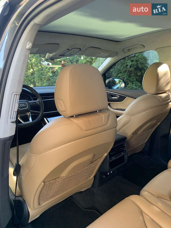 Внедорожник / Кроссовер Audi Q7 2020 в Луцке