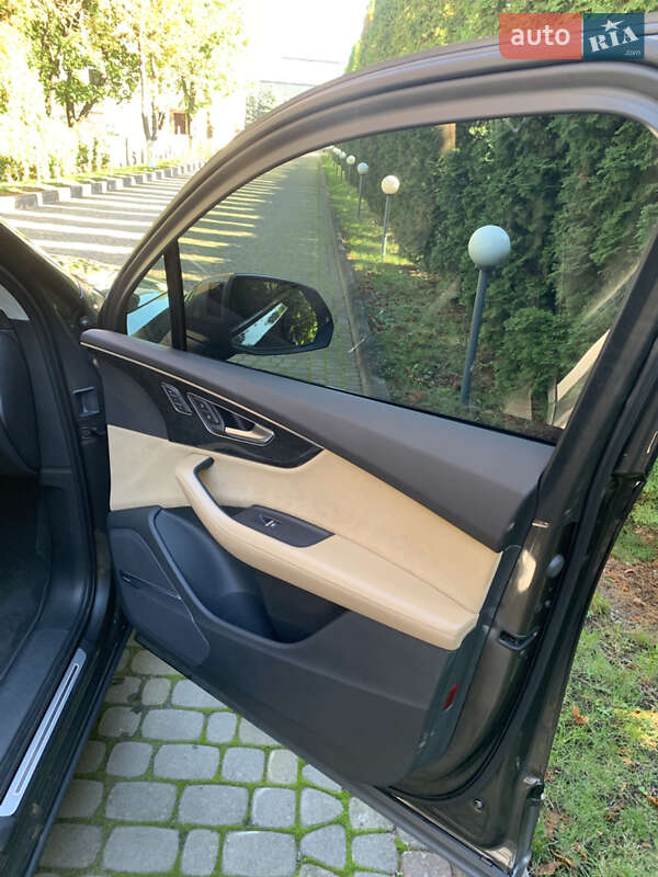 Внедорожник / Кроссовер Audi Q7 2020 в Луцке