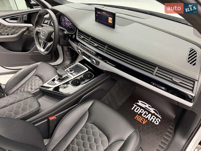 Позашляховик / Кросовер Audi Q7 2018 в Києві