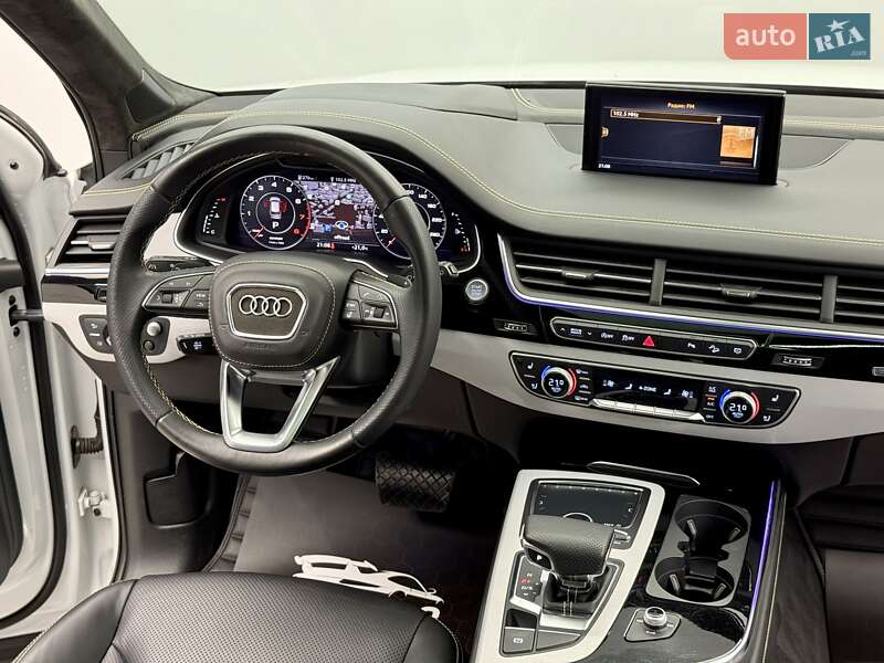Позашляховик / Кросовер Audi Q7 2018 в Києві