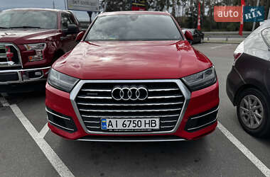 Внедорожник / Кроссовер Audi Q7 2015 в 