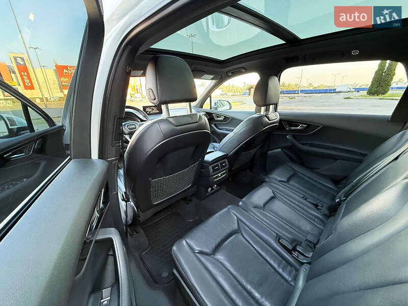 Позашляховик / Кросовер Audi Q7 2018 в Києві
