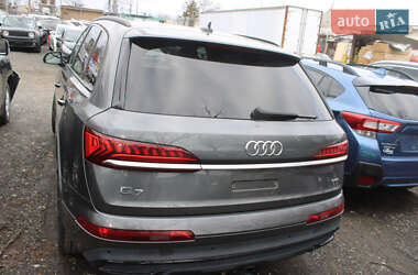 Внедорожник / Кроссовер Audi Q7 2020 в 