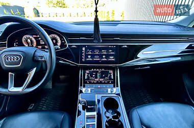 Внедорожник / Кроссовер Audi Q7 2022 в 