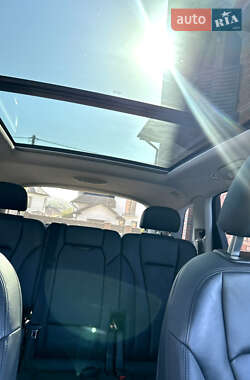 Внедорожник / Кроссовер Audi Q7 2022 в 