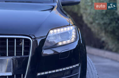 Внедорожник / Кроссовер Audi Q7 2015 в 