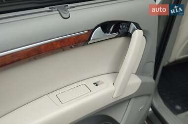 Внедорожник / Кроссовер Audi Q7 2015 в 