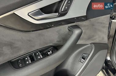 Позашляховик / Кросовер Audi Q7 2015 в 