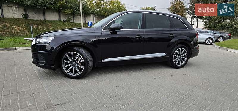 Позашляховик / Кросовер Audi Q7 2016 в Тернополі