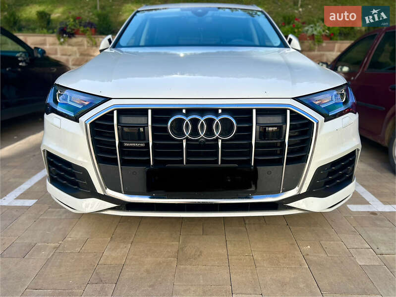 Позашляховик / Кросовер Audi Q7 2022 в Тернополі