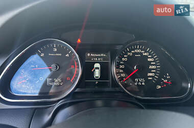Внедорожник / Кроссовер Audi Q7 2012 в 