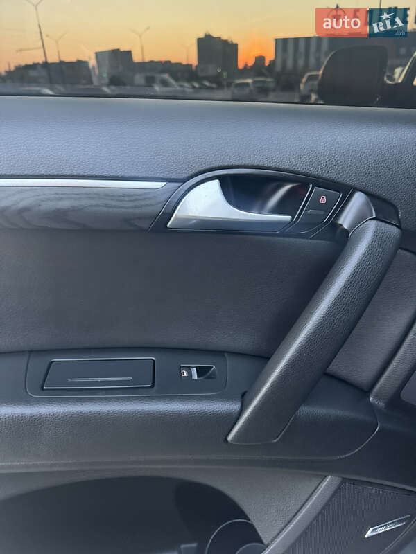 Внедорожник / Кроссовер Audi Q7 2012 в Белой Церкви