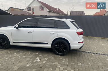 Внедорожник / Кроссовер Audi Q7 2018 в 