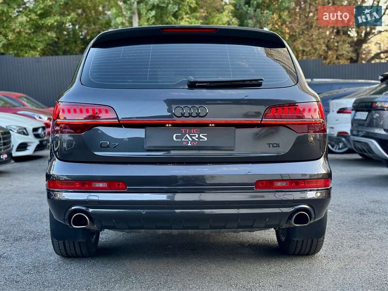 Внедорожник / Кроссовер Audi Q7 2013 в Киеве